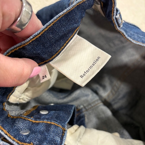 Reformation Jordi Kick Flare Jean Teton Wash Size 24 Denim Blue Dark 25" Inseam - Picture 5 of 9